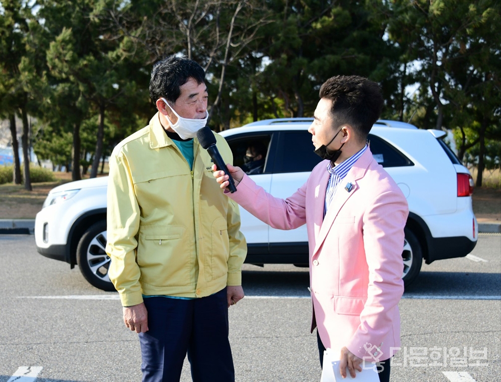 윤화섭 시장 “대부도 특산물 판로 확대하고 농어민에게 희망 줄 것”
